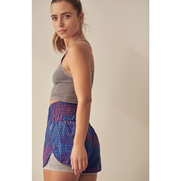 Free People Movement The Way Home Short S Print Logo Pull On Running Dolphin Hem - Picture 3 of 3